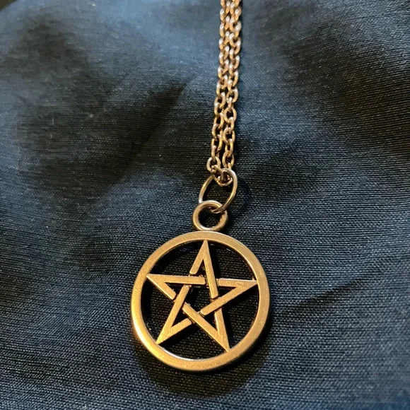 Silver Pentagram Pendant - Picture 2 of 4